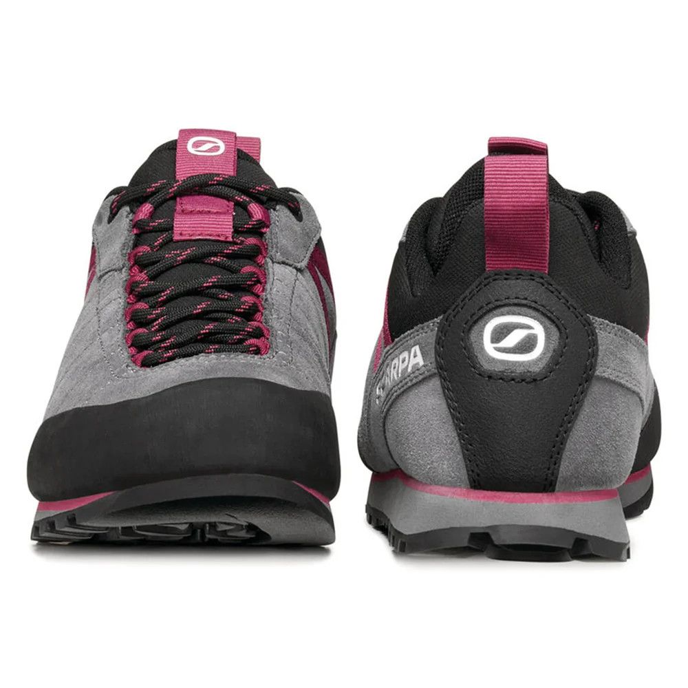 1_43c614ff-305c-487c-b528-744a22aa94cf Pair of gray and black hiking sneakers with pink accents, shown from the front and back, highlighting laces and pull tabs.